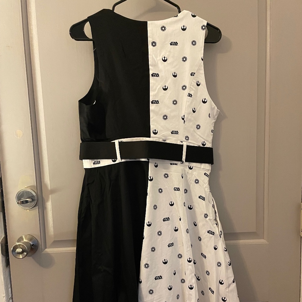 HER UNIVERSE - STAR WARS DRESS - REBELS & EMPIRE - LARGE
